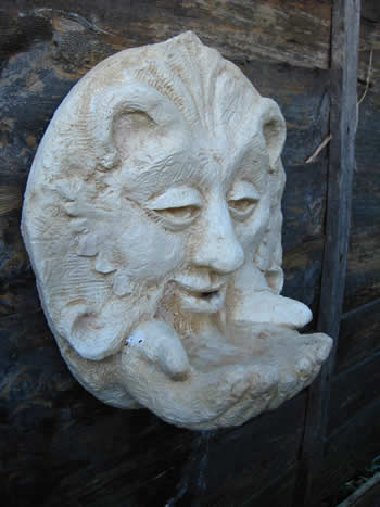 Green Man Water Fountain For Birds Pale